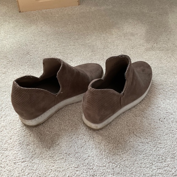 Wedge slip on shoe - Picture 4 of 4